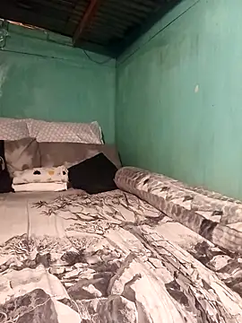 Snapshot of curvyloneah75 chatting on 20, 12, 2025 curvyloneah75 online show from 20, 12, 2025