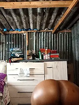 Snapshot of curvyloneah75 chatting on 17, 1, 2026 curvyloneah75 online show from 17, 1, 2026