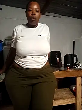 Snapshot of curvyloneah75 chatting on 22, 2, 2026 curvyloneah75 online show from 22, 2, 2026