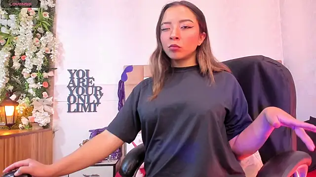 natacha  black  online show from 29, 1, 2025