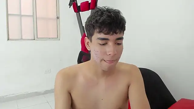 Harry LatinBoy online show from 3, 3, 2025