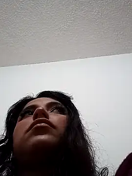 Naomy veracruz  online show from 21, 12, 2025