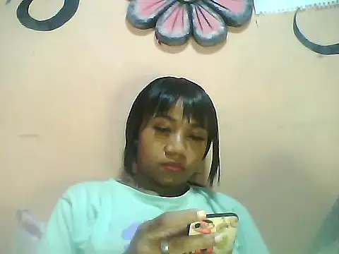 Snapshot of Fariana01 chatting on 6, 12, 2024 Fariana01 online show from 6, 12, 2024