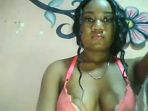 Snapshot of Fariana01 chatting on 7, 1, 2025 Fariana01 online show from 7, 1, 2025