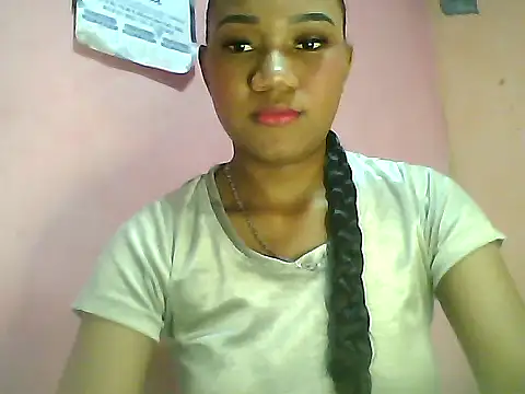 Snapshot of Fariana01 chatting on 10, 2, 2025 Fariana01 online show from 10, 2, 2025