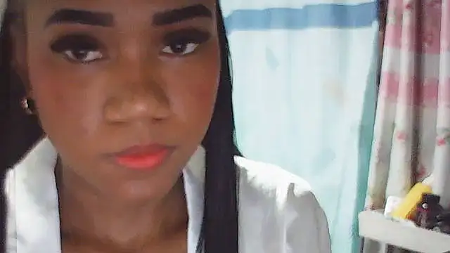 Snapshot of Fariana01 chatting on 11, 5, 2026 Fariana01 online show from 11, 5, 2026