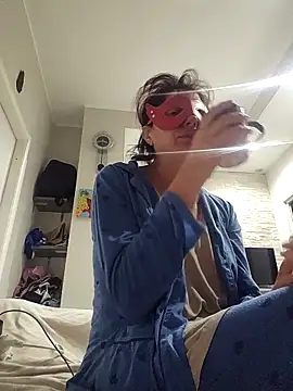 Snapshot of Vagabondainnamorata chatting on 8, 11, 2025 Vagabondainnamorata online show from 8, 11, 2025