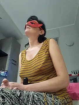 Snapshot of Vagabondainnamorata chatting on 24, 11, 2025 Vagabondainnamorata online show from 24, 11, 2025