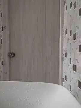 surabhi09 online show from 24, 11, 2025