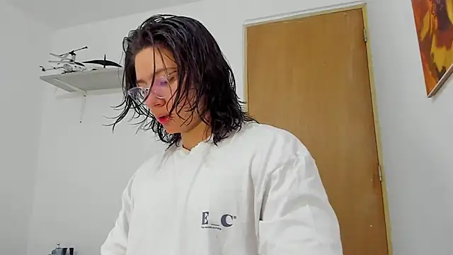 AngelBennet  online show from 9, 2, 2025