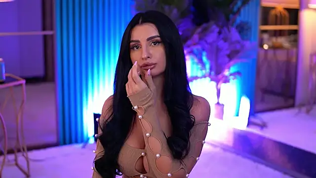 IsabelleHunt online show from 10, 2, 2025