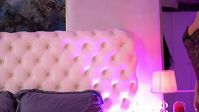 IsabelleHunt online show from 10, 3, 2025