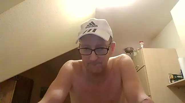 nacktchiller1076 online show from 3, 12, 2024