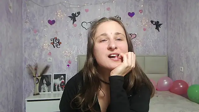 MichelLeee online show from 31, 1, 2025