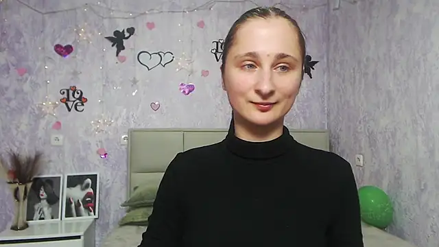 MichelLeee online show from 4, 2, 2025