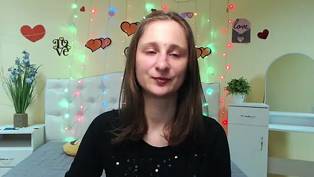 MichelLeee online show from 5, 3, 2025