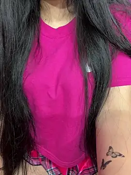 Snapshot of Velyn_18 chatting on 11, 11, 2025 Velyn 18 online show from 11, 11, 2025