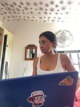 danielax50 online show from 5, 3, 2025