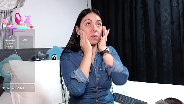 Ella Rousse online show from 17, 4, 2026