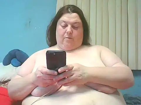 Honeybee2025 online show from 10, 2, 2025