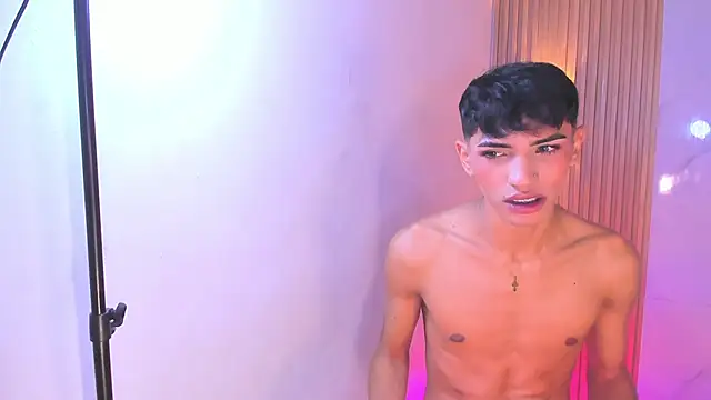 Snapshot of im_sebaslopez chatting on 11, 11, 2025 im sebaslopez online show from 11, 11, 2025