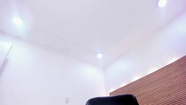 Snapshot of hanna__jadidi chatting on 28, 2, 2025 hanna jadidi online show from 28, 2, 2025