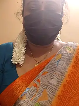 Snapshot of rekha_naier chatting on 4, 7, 2026 rekha naier online show from 4, 7, 2026