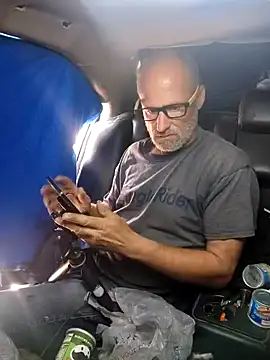 DatingProfile USA 43 str8 online show from 14, 2, 2025