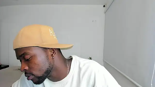 Dylan Taylor online show from 8, 3, 2025