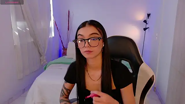 Snapshot of AnabelWolf chatting on 6, 1, 2026 AnabelWolf online show from 6, 1, 2026