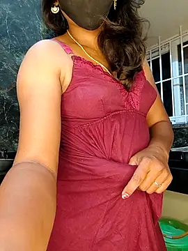 Tamil Shalini Lustyy online show from 18, 11, 2025