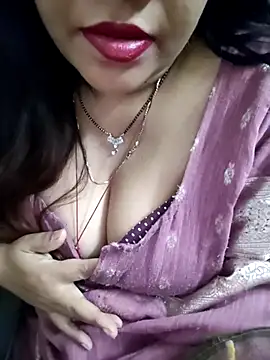 Snapshot of Mayuri77 chatting on 26, 5, 2026 Mayuri77 online show from 26, 5, 2026