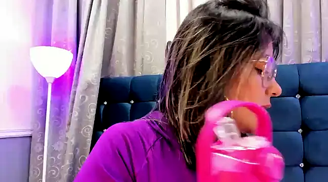 Snapshot of Pandoracherry chatting on 21, 2, 2025 Pandoracherry online show from 21, 2, 2025