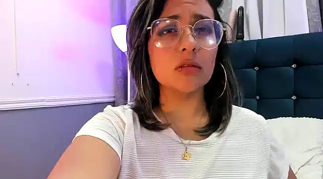 Snapshot of Pandoracherry chatting on 23, 2, 2025 Pandoracherry online show from 23, 2, 2025