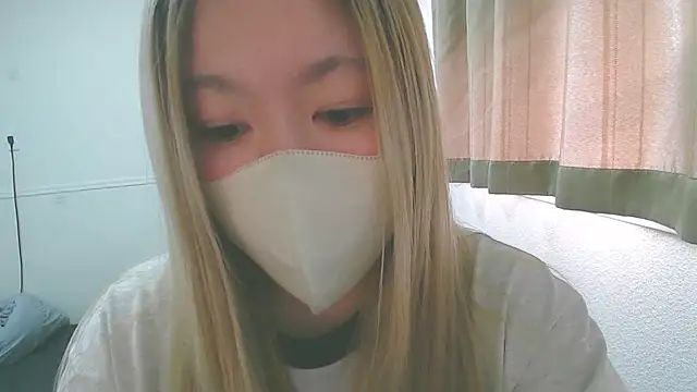 Snapshot of Remi_official chatting on 7, 5, 2026 Remi official online show from 7, 5, 2026