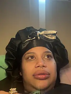 Snapshot of shyfr34k chatting on 24, 1, 2025 shyfr34k online show from 24, 1, 2025