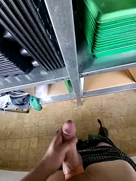 Snapshot of dirtyeeedii chatting on 30, 10, 2025 dirtyeeedii online show from 30, 10, 2025