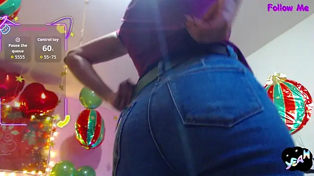 Snapshot of GeorginaBianco chatting on 5, 12, 2025 GeorginaBianco online show from 5, 12, 2025