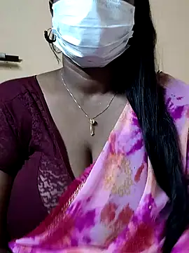 Snapshot of sheela28 chatting on 12, 12, 2024 sheela28 online show from 12, 12, 2024