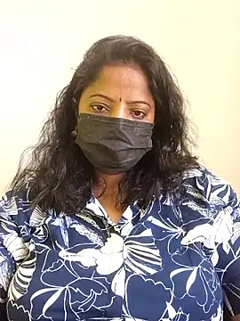 Snapshot of sheela28 chatting on 18, 9, 2025 sheela28 online show from 18, 9, 2025