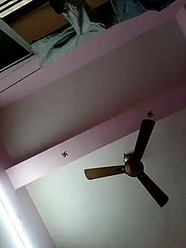 Cute-manisha online show from 3, 2, 2025