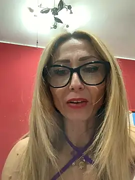 harleyejoker1 online show from 5, 1, 2025