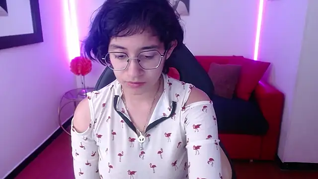 Lili Gomez  online show from 1, 2, 2025