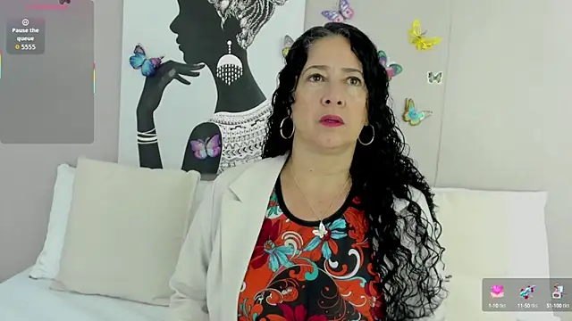 Adelesmithh online show from 7, 10, 2025