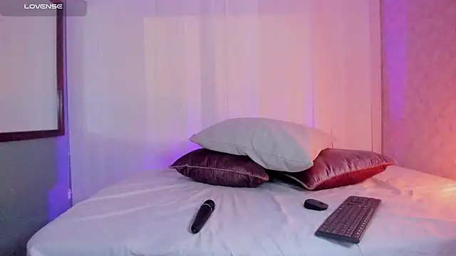 Pamela Johnsonn online show from 8, 2, 2026