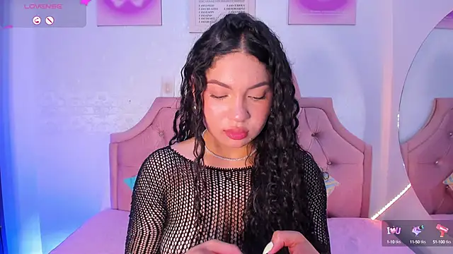 amandalee01 online show from 24, 9, 2025