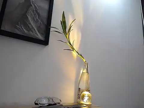 aria jhonsson online show from 10, 1, 2026