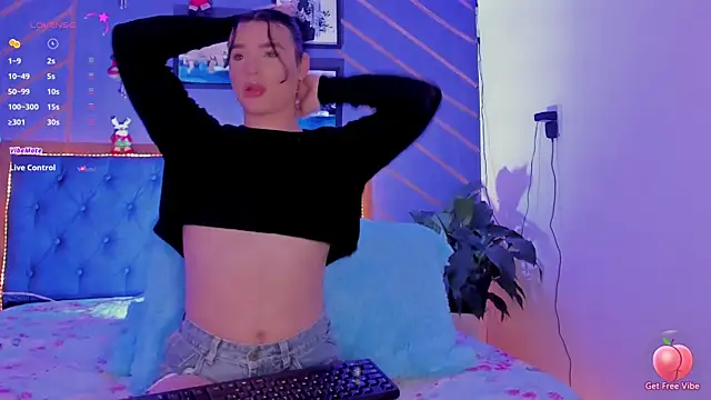 Snapshot of elafranco_ chatting on 8, 12, 2024 elafranco online show from 8, 12, 2024