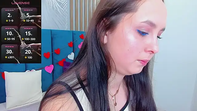Snapshot of BeatriceReeves chatting on 27, 5, 2026 BeatriceReeves online show from 27, 5, 2026