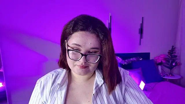 Jessica Joy online show from 4, 1, 2025